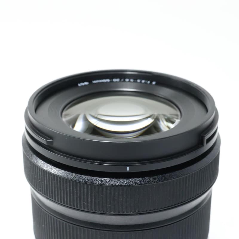 LUMIX S 20-60mm F3.5-5.6 S-R2060