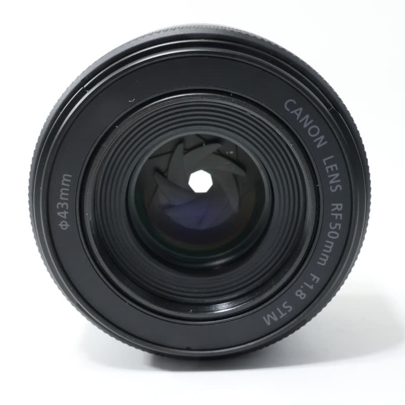 RF50mm F1.8 STM