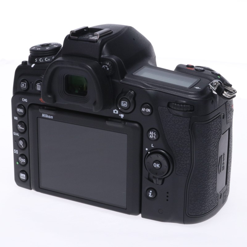 D780