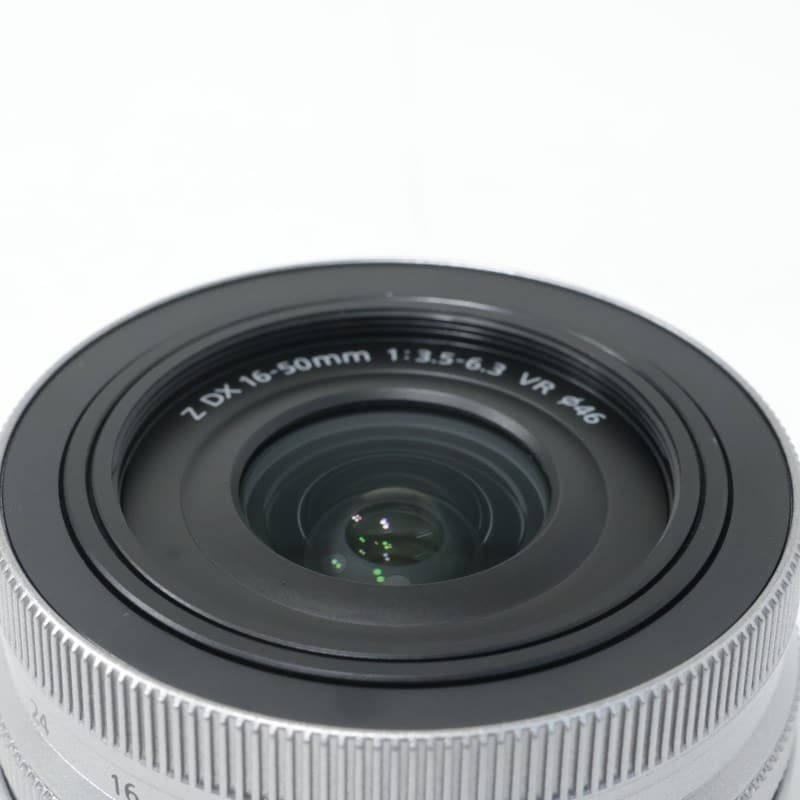 NIKKOR Z DX 16-50mm f/3.5-6.3 VR シルバー