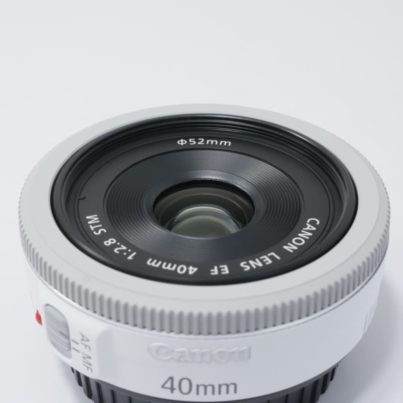 Canon EF 40mm F2.8 STM 美品✨ ホワイト 単焦点レンズ 白 Canon EF 40mm F2.8 STM ホワイト Aランク 中古｜フジヤカメラ