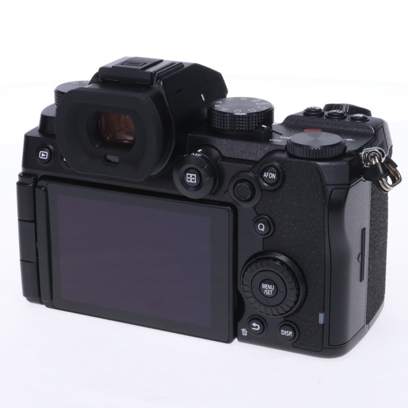 LUMIX DC-S5