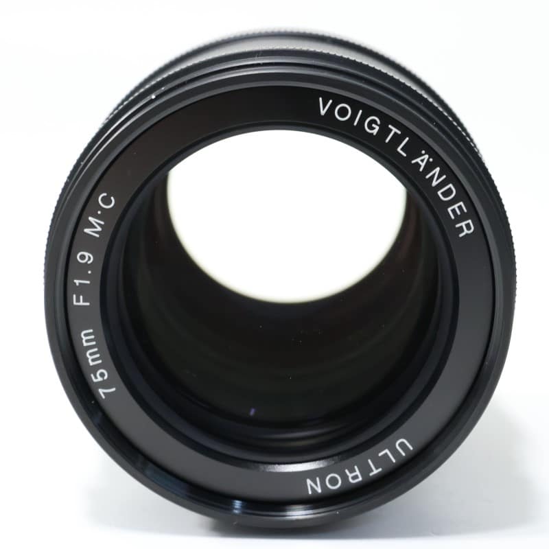 ULTRON 75mm F1.9 MC VM