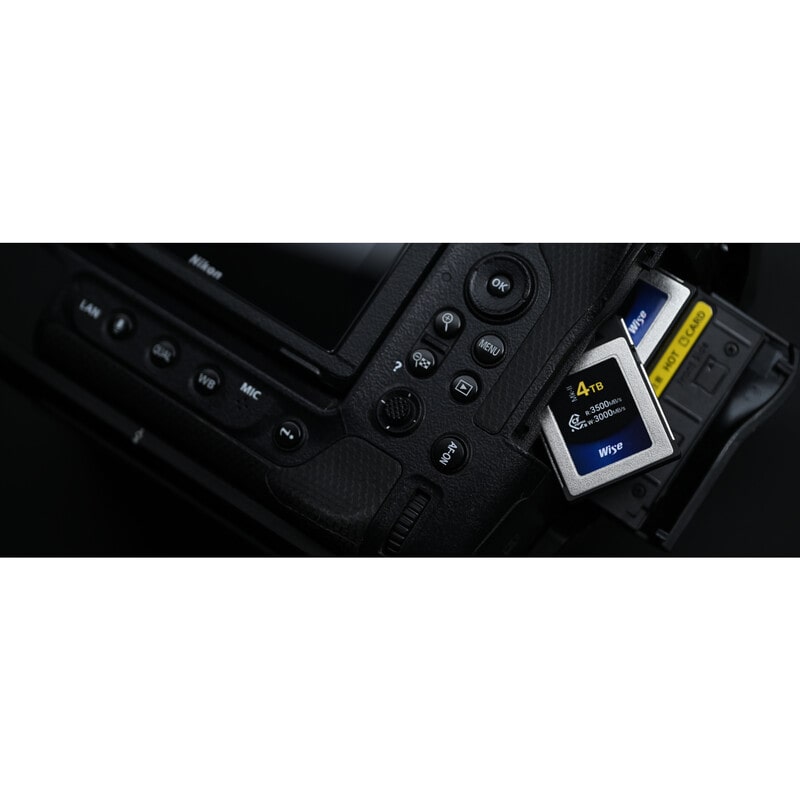Wise CFexpress 4.0 Type B カード 4TB AMU-CFX4-B4096M2