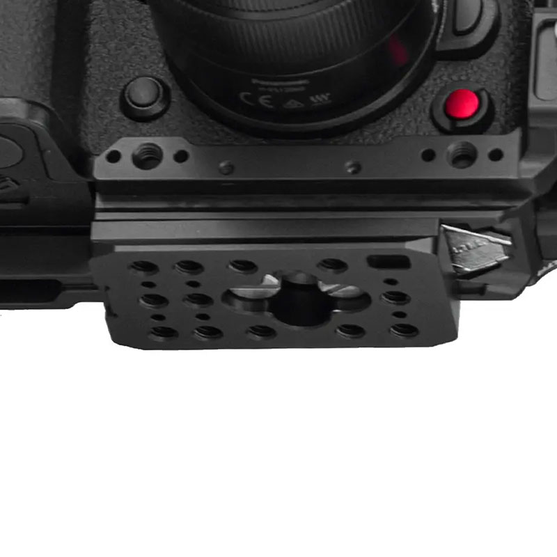 Bottom Plate for Panasonic GH6 - Black TA-T15-BP-B