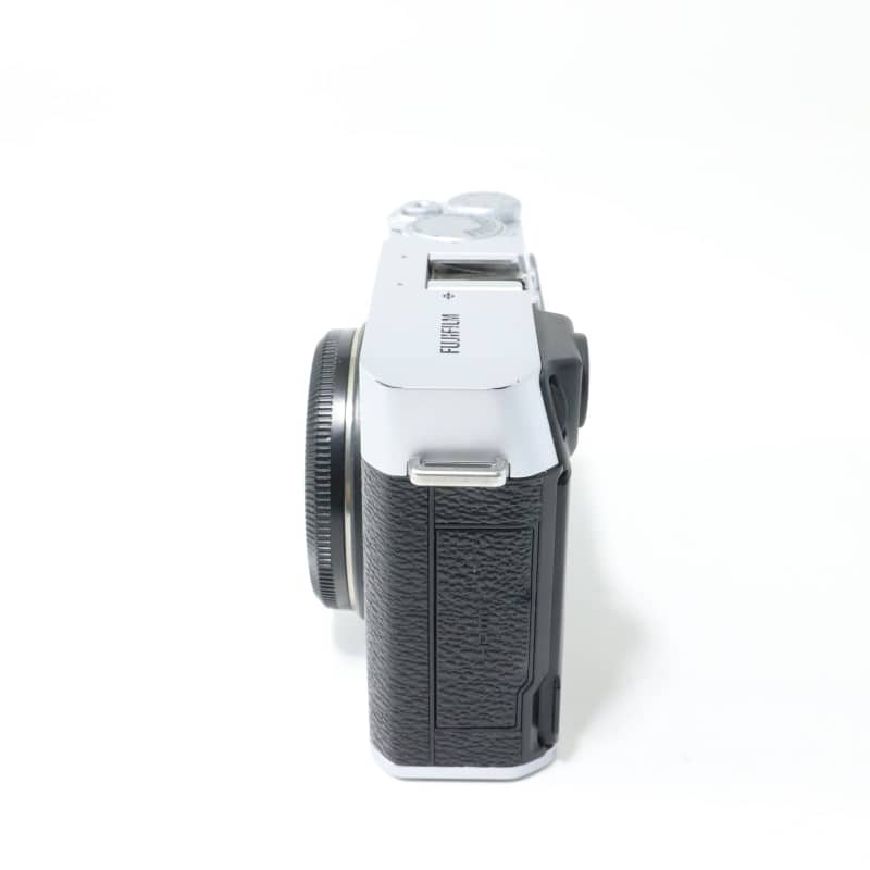 FUJIFILM X-E4 ボディ シルバー