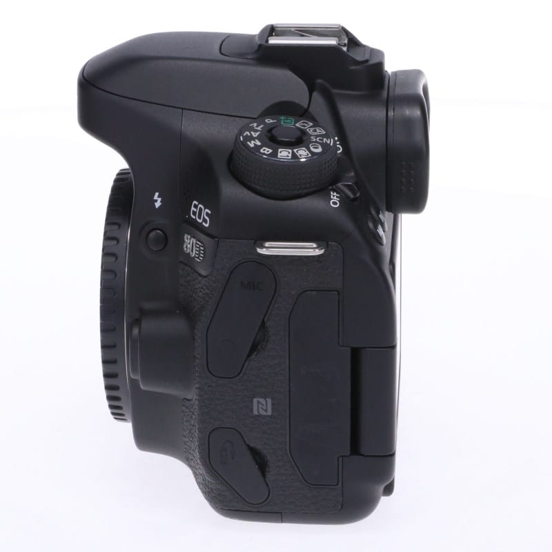 EOS 80D ボディー