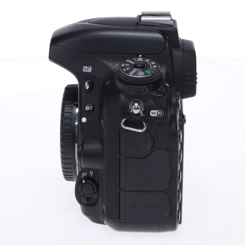 D750
