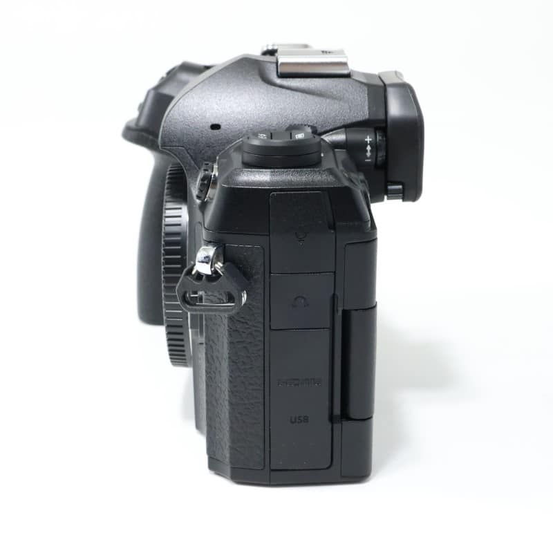 OM SYSTEM OM-1 Mark II ボディー