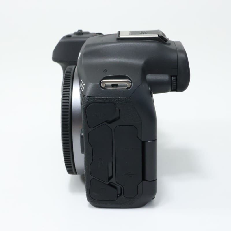 EOS R7 ボディー