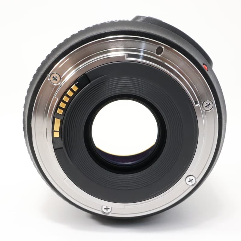 EF 35mm F2 IS USM