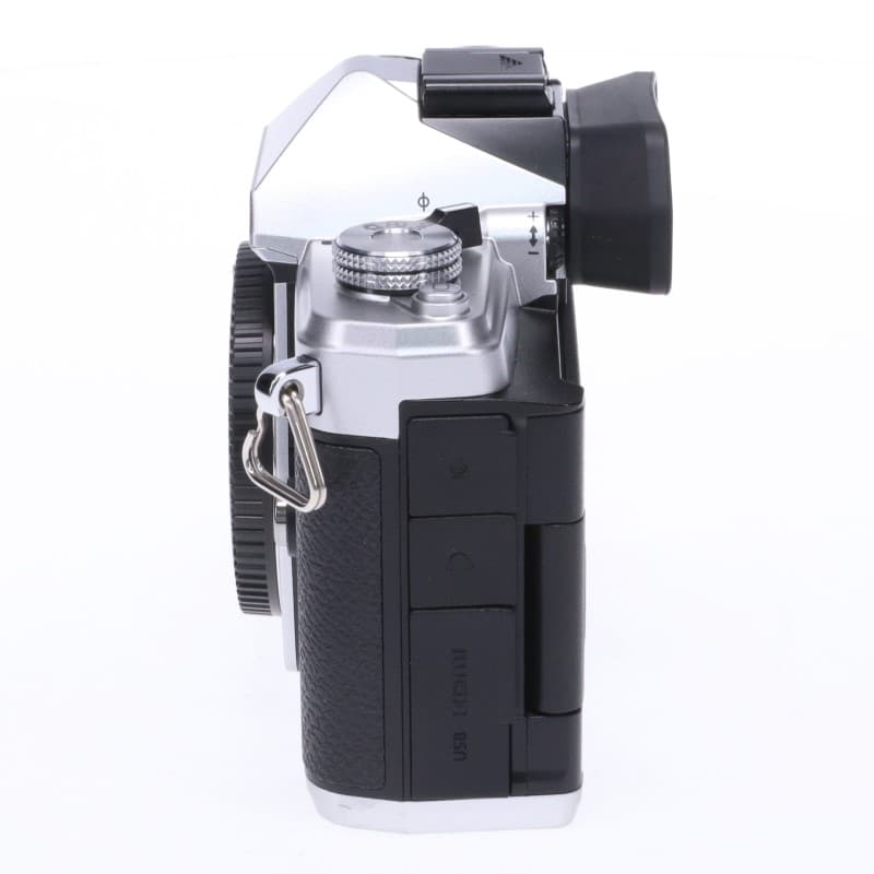 OM SYSTEM OM-3 ボディー シルバー