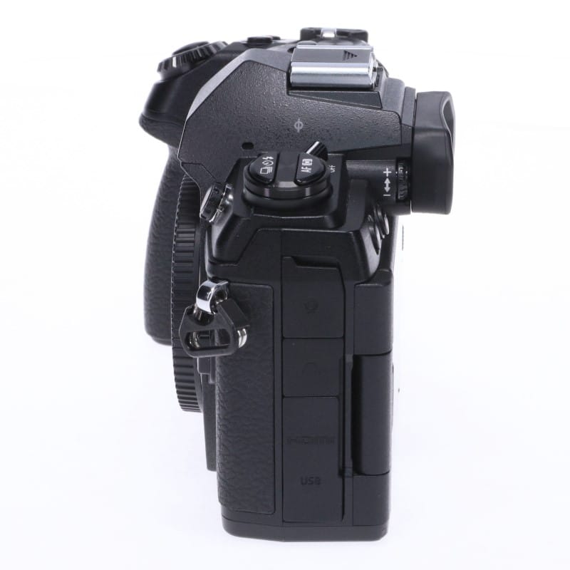 OM-D E-M1 Mark III ボディー