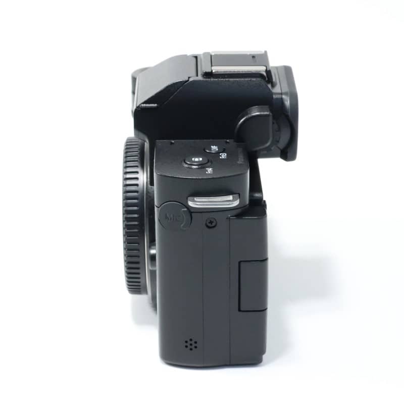 LUMIX G100D ボディ DC-G100D