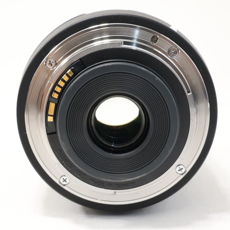 EF-S 18-135mm F3.5-5.6 IS USM