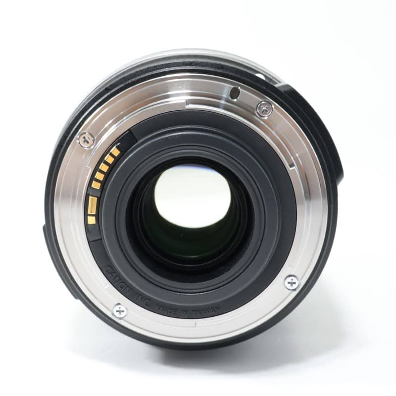 EF-S 18-200mm F3.5-5.6 IS