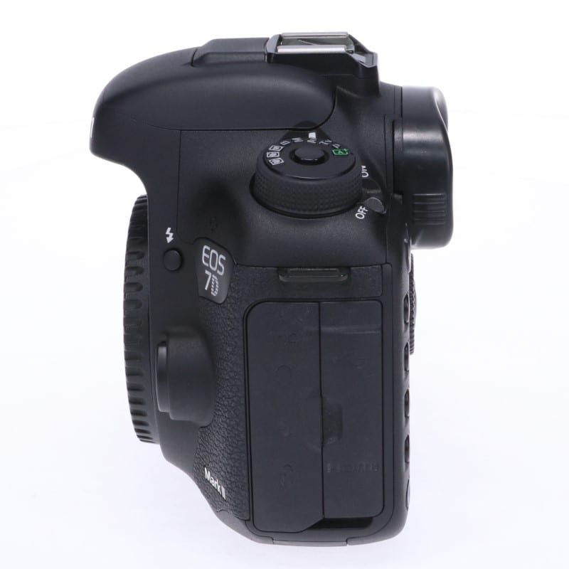 Canon EOS 7D Mark II ボディー 中古 C2120128243535｜中古通販