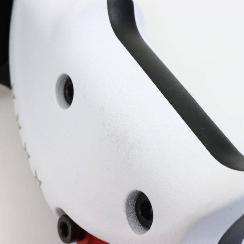 GLOBAL DYNAMICS UNITED Atlas Handle Set for RED KOMODO (White、 Left and Right)