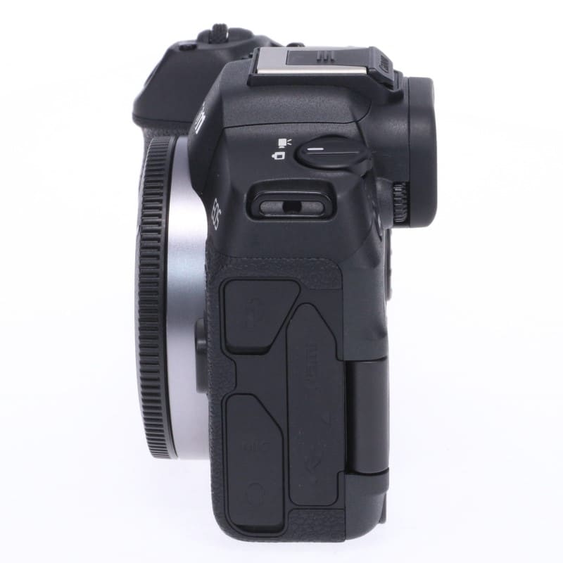 EOS R8 ボディー