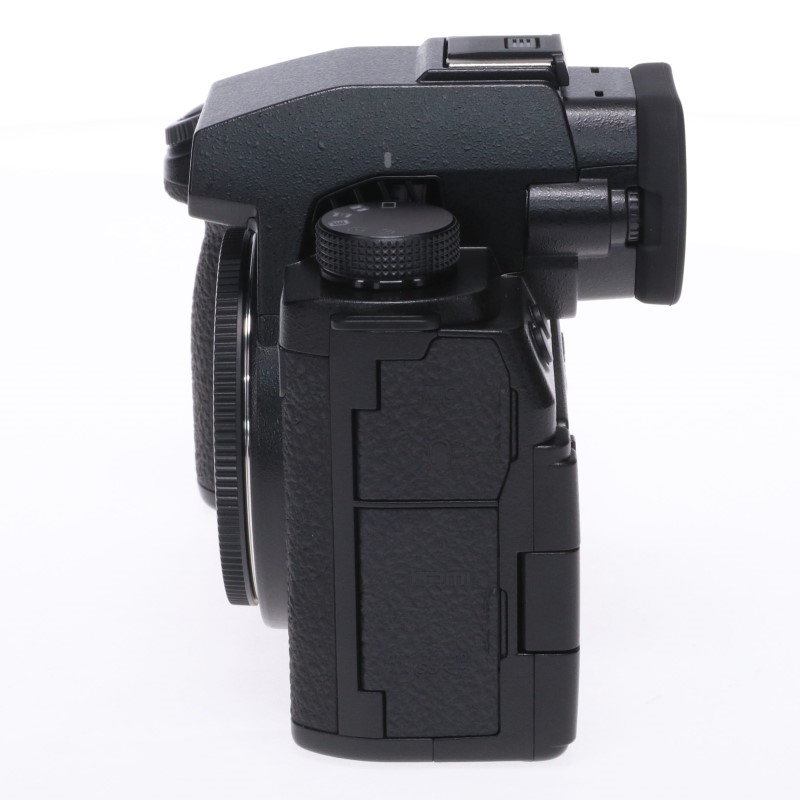 Panasonic LUMIX DC-S5M2X 中古 C2120130038921|フジヤカメラ Panasonic LUMIX DC-S5M2X 中古 C2120130038921|フジヤカメラ