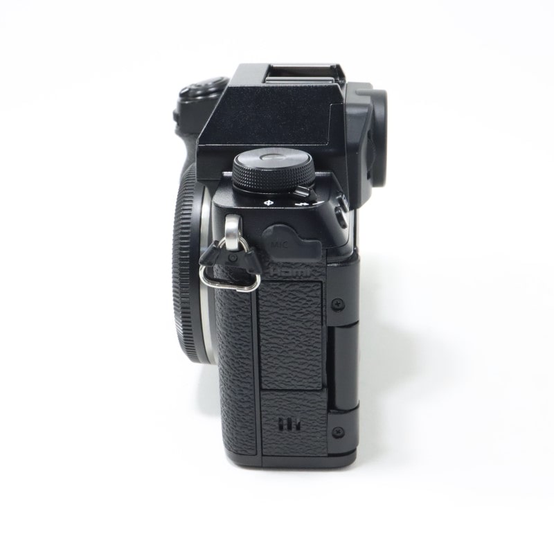 FUJIFILM X-S10