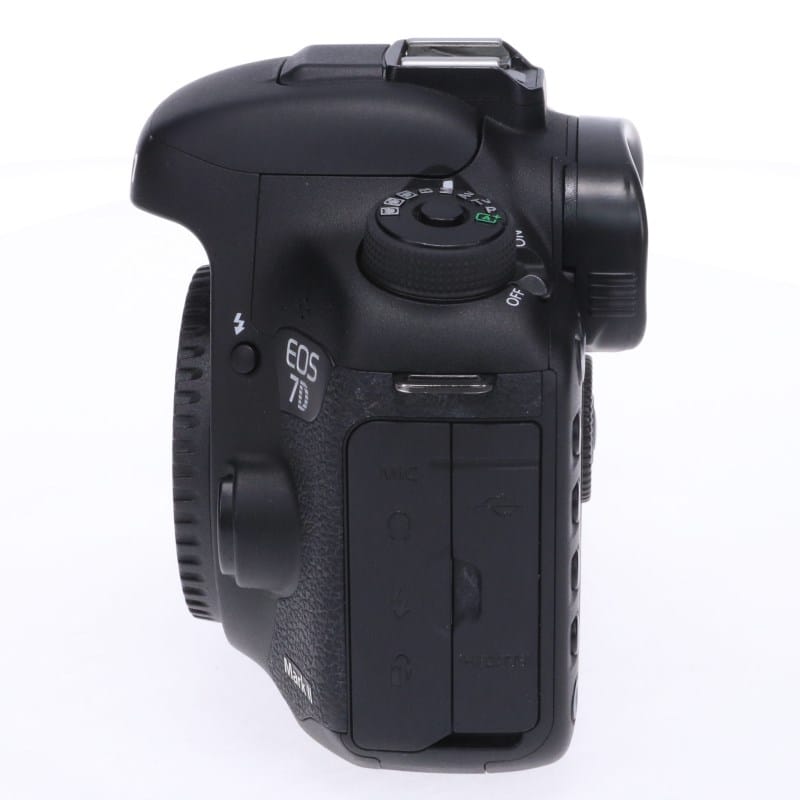 EOS 7D Mark II ボディー