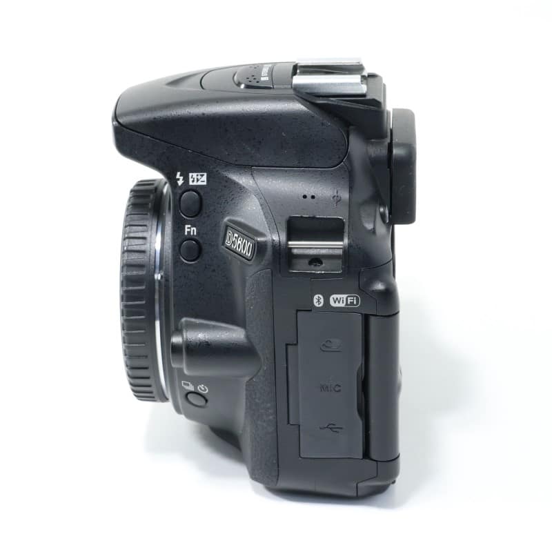 D5600 ボディ