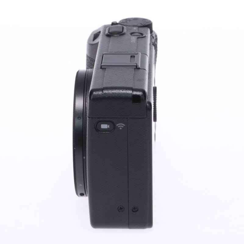 RICOH GR III
