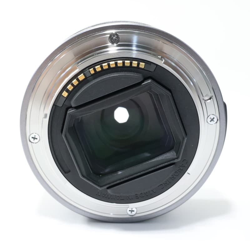 RF28mm F2.8 STM