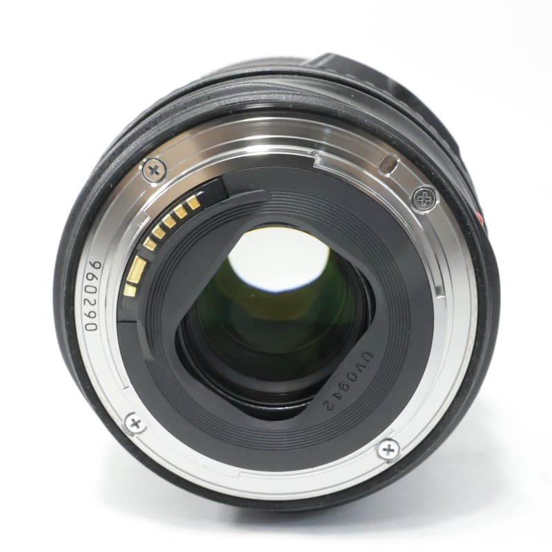 EF 24-105mm F4 L IS USM