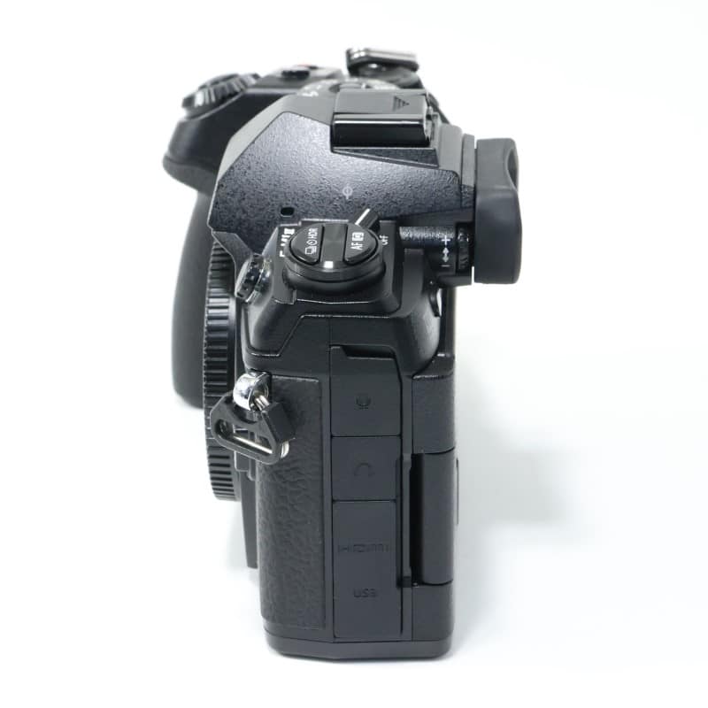 OLYMPUS／OM SYSTEM OM-D E-M1 Mark II ボディー 中古