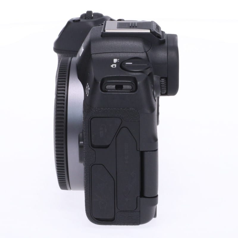 EOS R8 ボディー