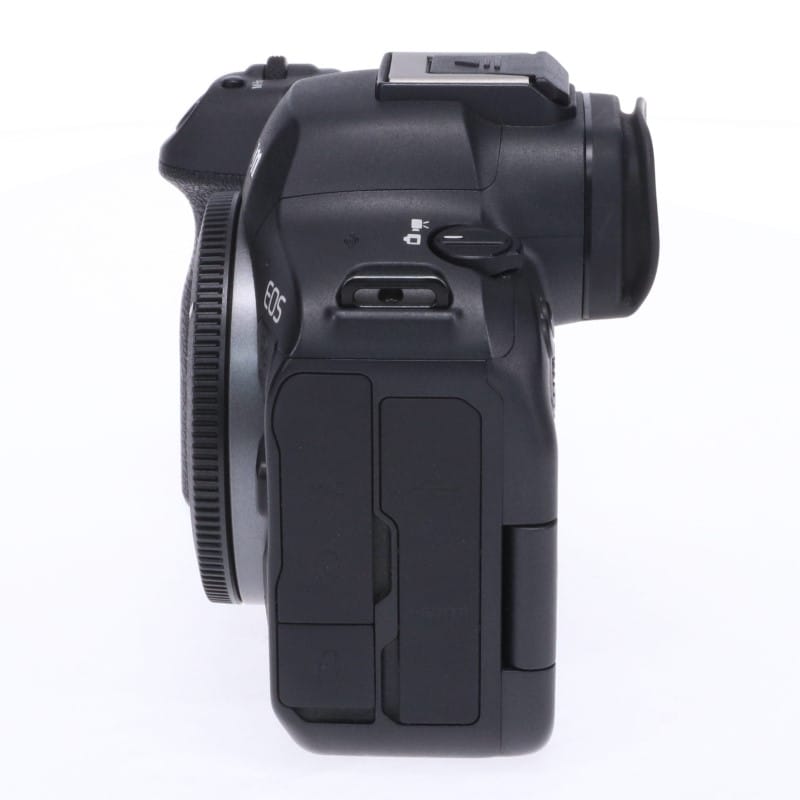 EOS R6 Mark II ボディー