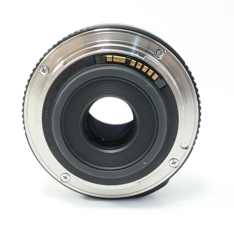 EF-S 24mm F2.8 STM