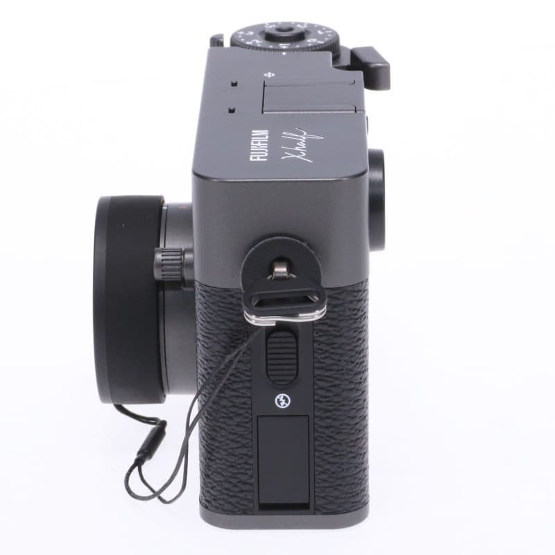 X half (FUJIFILM X-HF1) チャコールシルバー