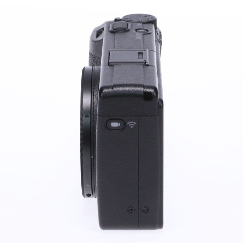 RICOH GR III