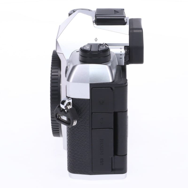 OM SYSTEM OM-5 Mark II ボディー シルバー