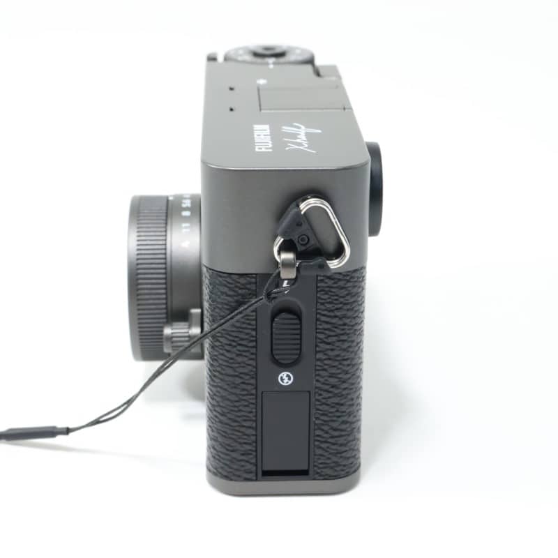 X half (FUJIFILM X-HF1) チャコールシルバー