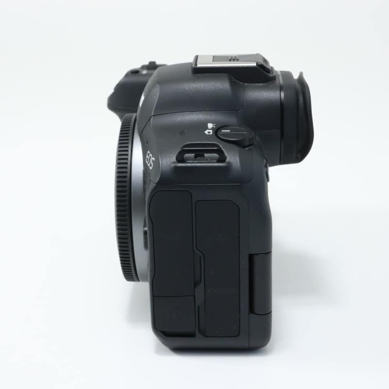 EOS R6 Mark II ボディー