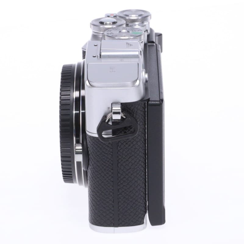 PEN E-P7 ボディー シルバー