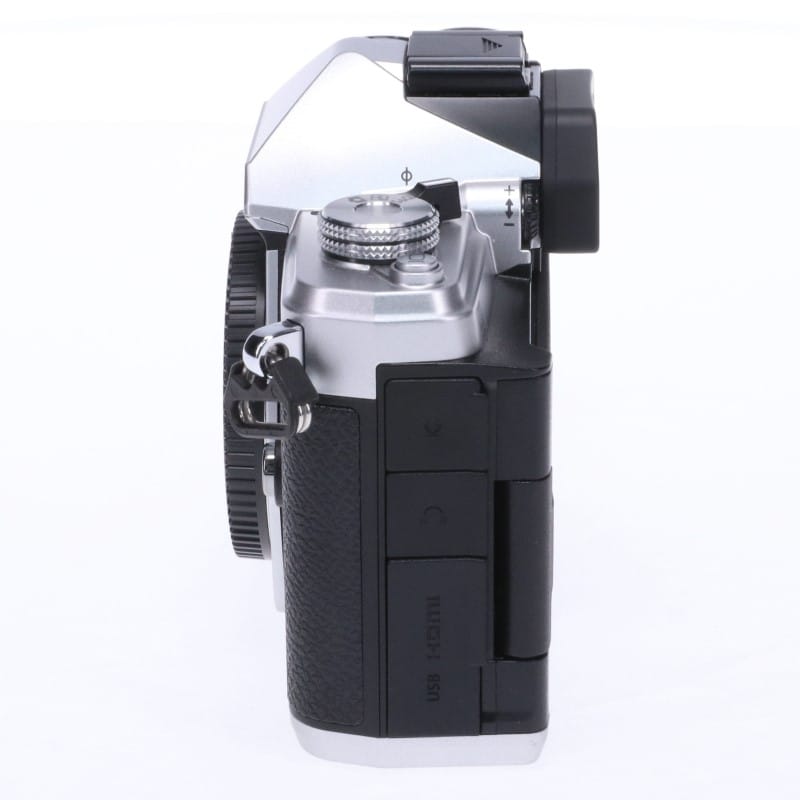 OM SYSTEM OM-3 ボディー シルバー