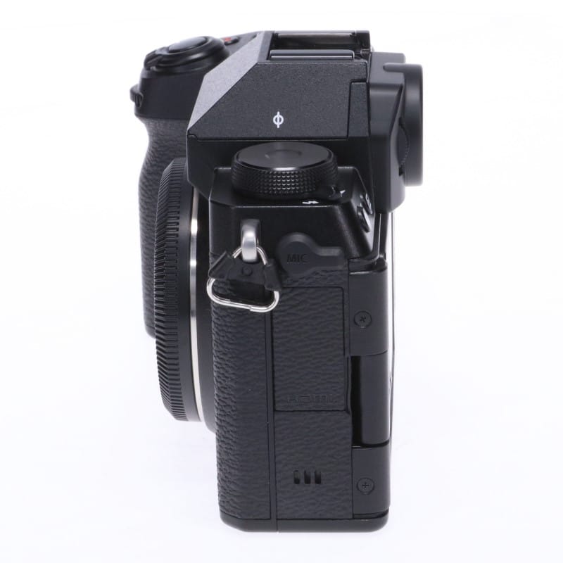 FUJIFILM X-S20 ボディ
