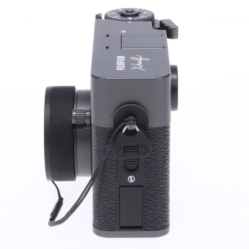 X half (FUJIFILM X-HF1) チャコールシルバー