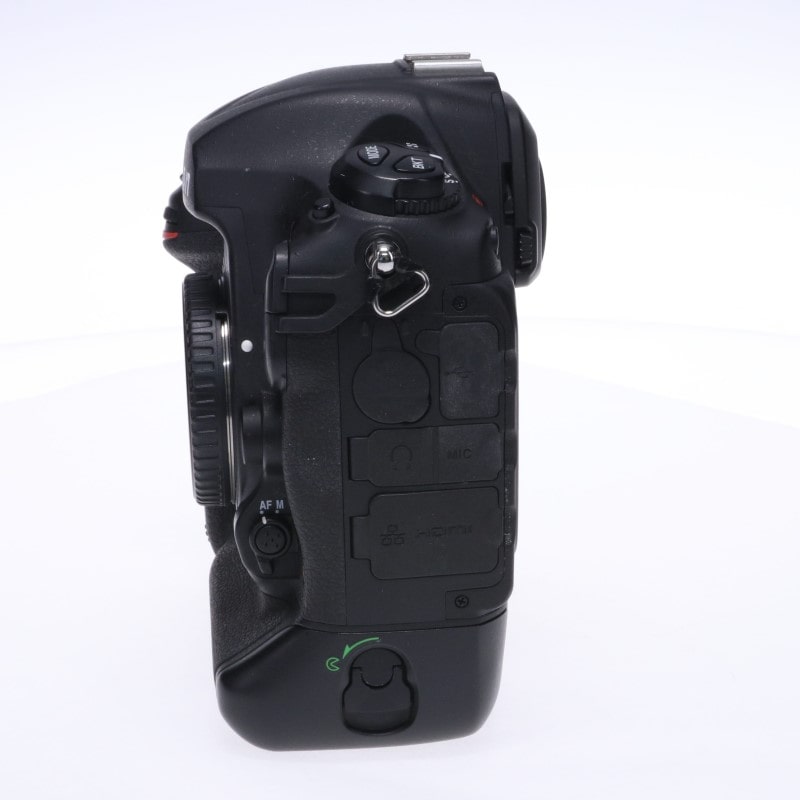 Nikon D5 XQD-Type ボディ 中古 C2120143966631|フジヤカメラ Nikon D5 XQD-Type ボディ 中古 C2120143966631|フジヤカメラ