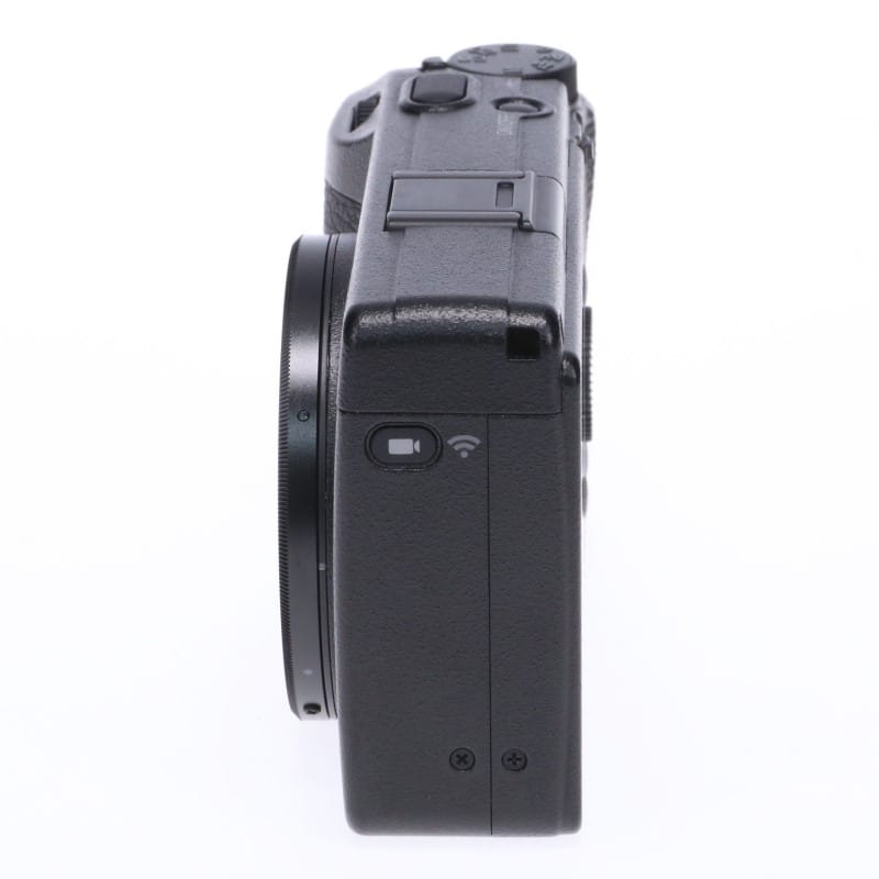 RICOH GR III