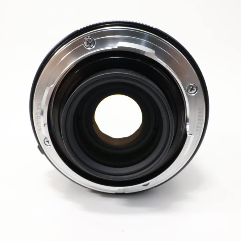 ULTRON 28mm F2