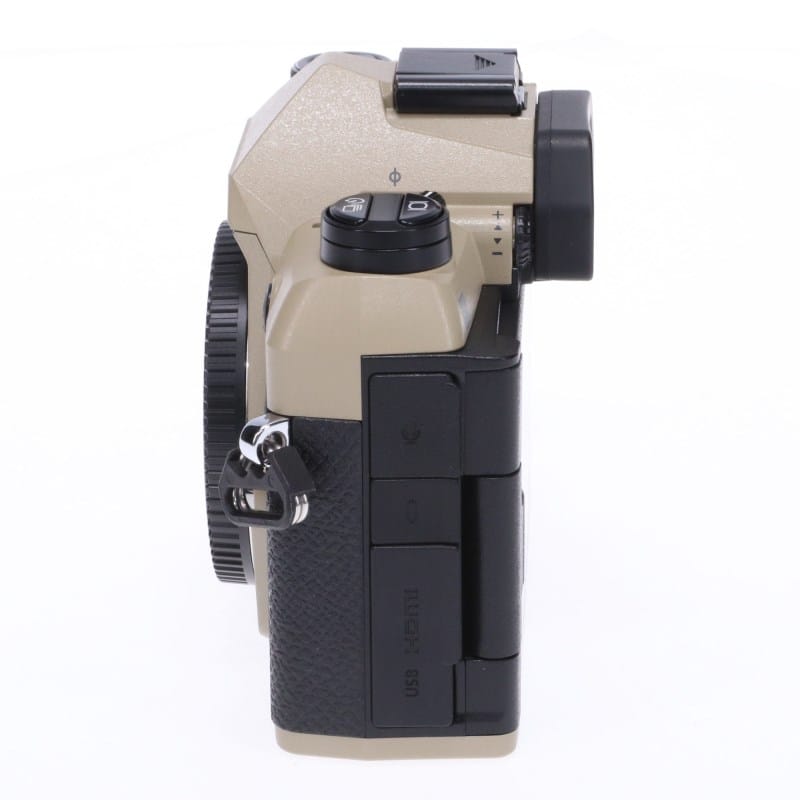 OM SYSTEM OM-5 Mark II ボディー サンドベージュ