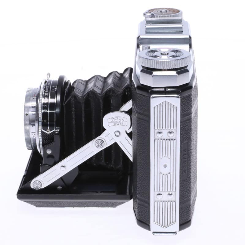 IKONTA B 523/16 Zeiss-Opton Tessar 1:3.5 f=75mm SYNCHRO-COMPUR