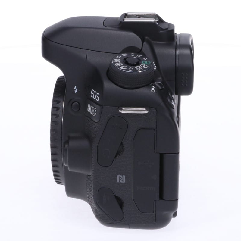 EOS 80D ボディー