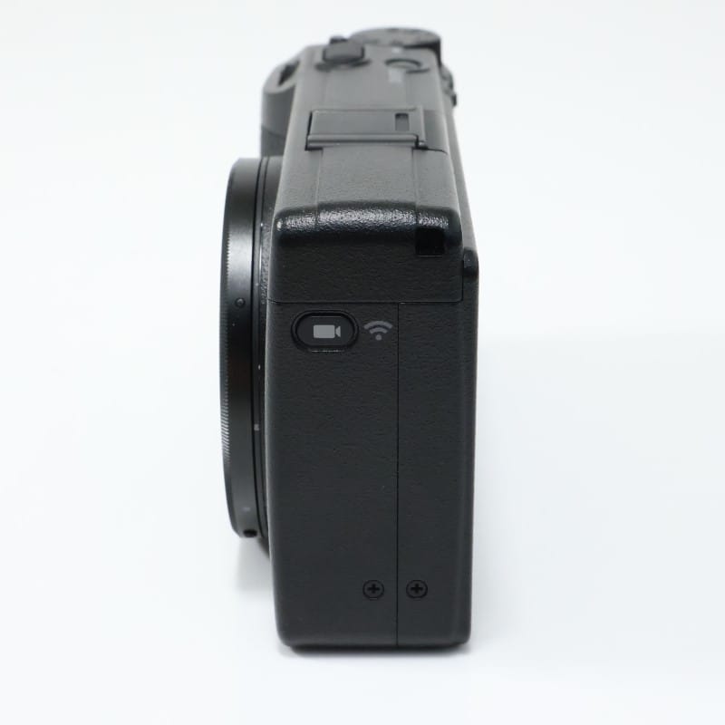 RICOH GR III
